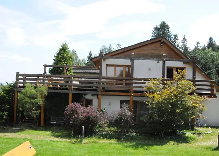 아파트 V Lesoparku *