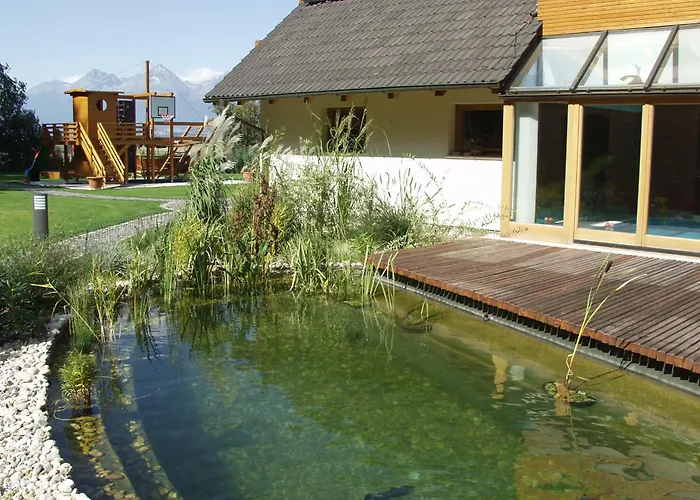 V Lesoparku * 포프라트